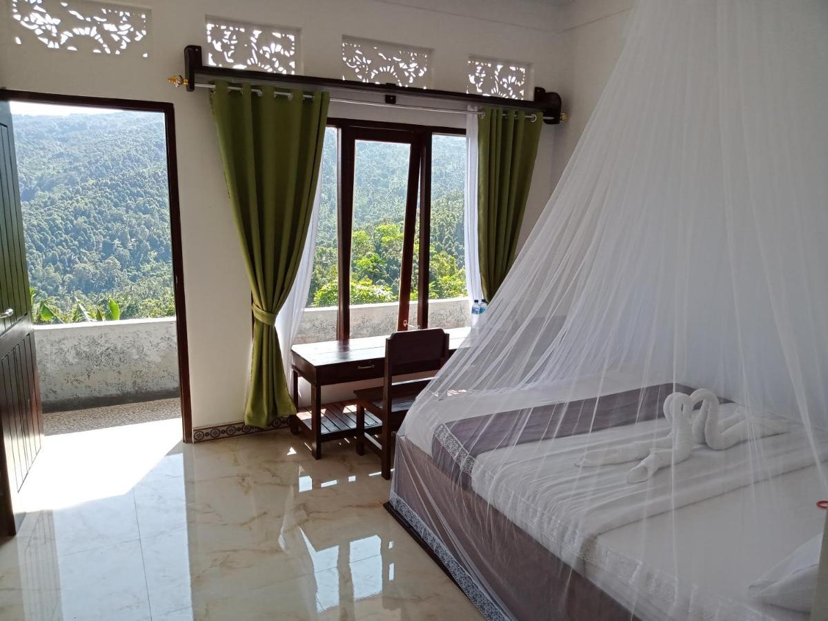 Aris Homestay And Warung Made Munduk Eksteriør billede