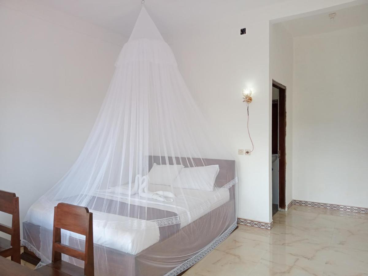 Aris Homestay And Warung Made Munduk Eksteriør billede