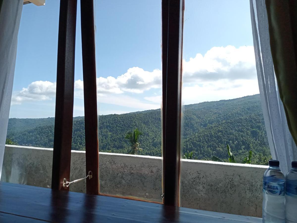 Aris Homestay And Warung Made Munduk Eksteriør billede