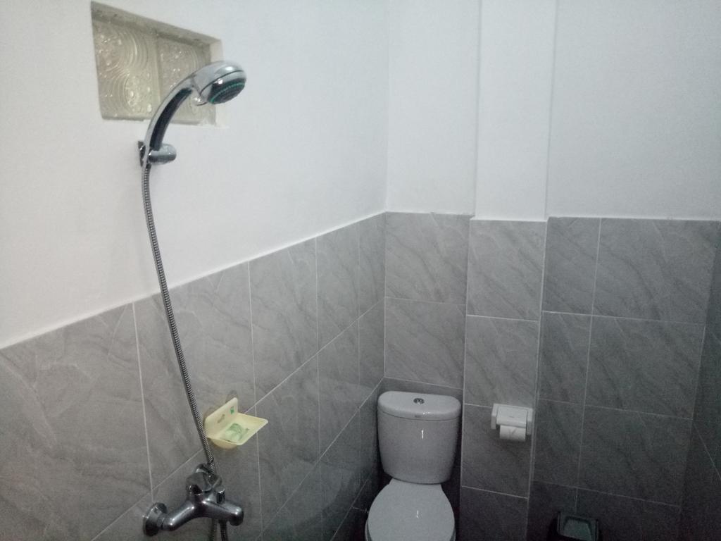 Aris Homestay And Warung Made Munduk Eksteriør billede