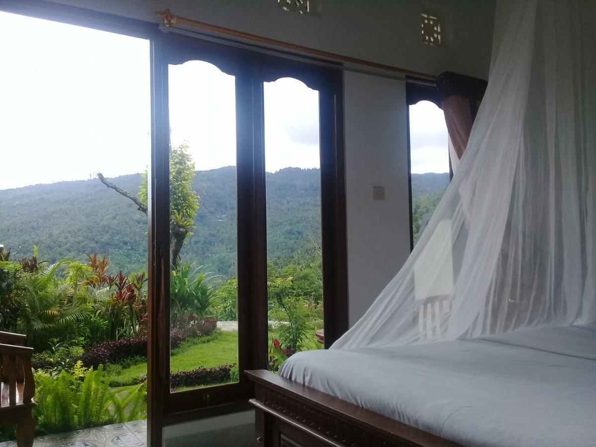 Aris Homestay And Warung Made Munduk Eksteriør billede